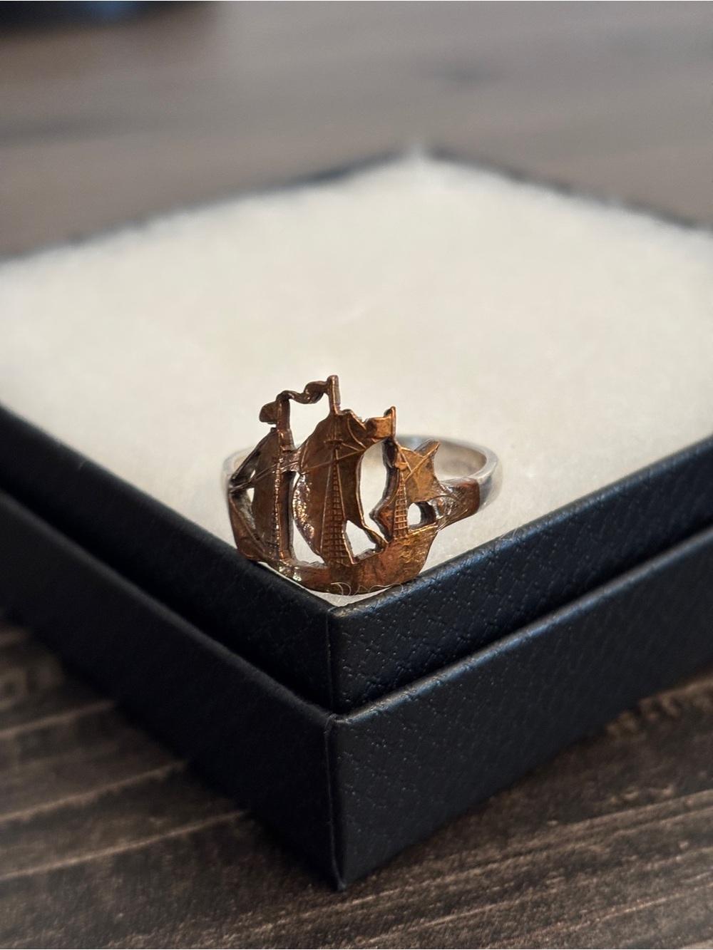 Vintage Ship Cutout Sterling Silver and Brass Ring - Picture 6 of 7